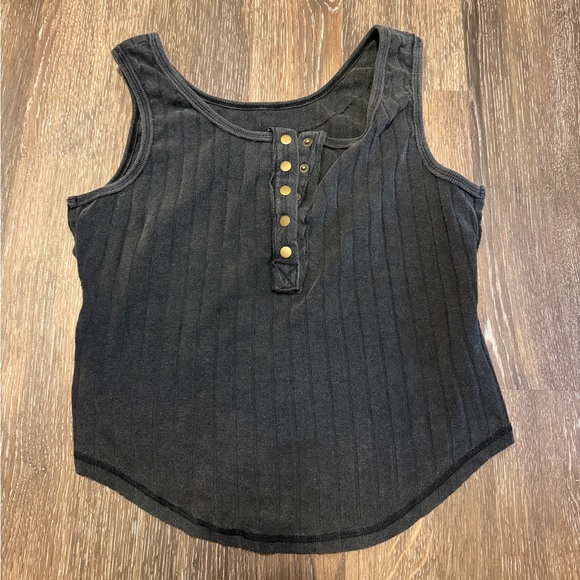 Black Ribbed Tank Top - Picture 2 of 8
